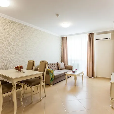 Rena Aparthotel 4*
