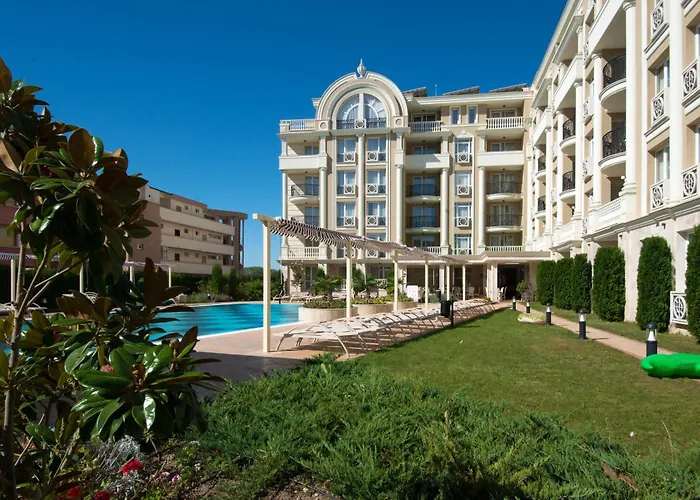 Rena Apartahotel 4*