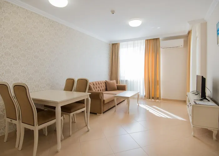 Rena Aparthotel 4*