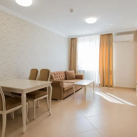 Rena Aparthotel 4*