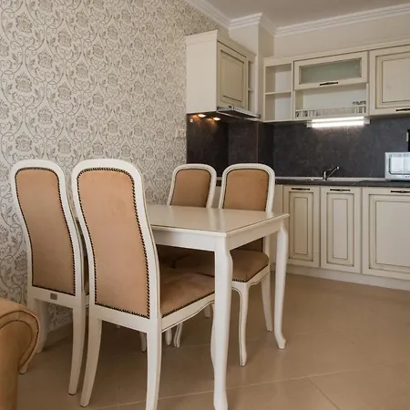 Apartmanhotel Rena 4*
