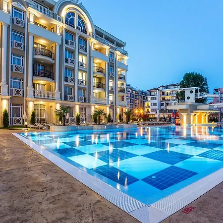 Rena Aparthotel 4*