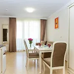 Aparthotel Rena - 4*